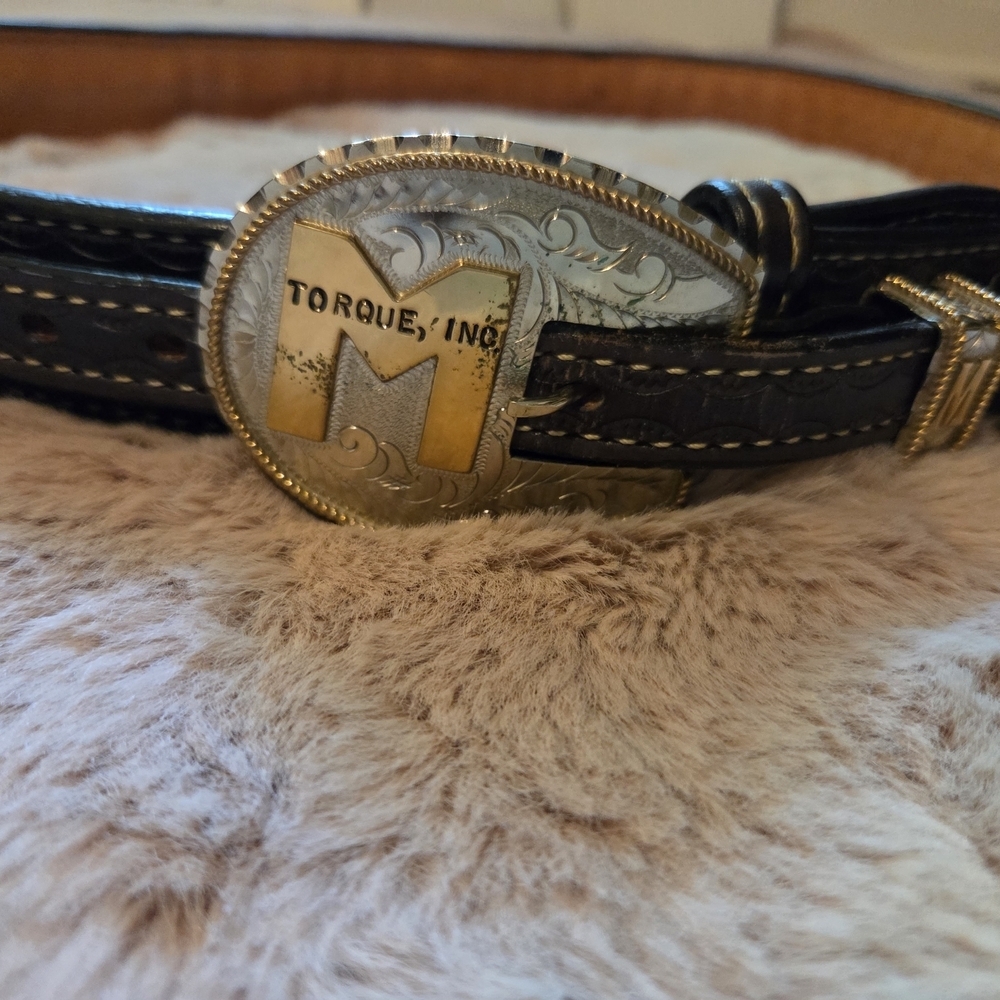 Black and Gold Leather Belt with Elegant Design